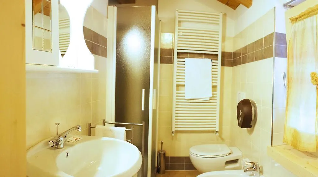 Bellaguarda Rooms 10Min Da Tirano Tovo di Sant'Agata Frühstückspension